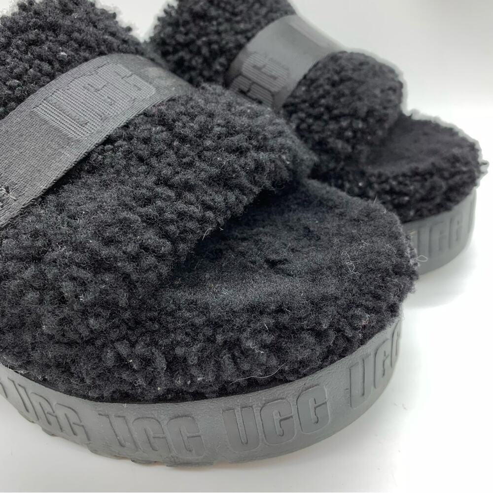 UGG Fluffita Platform Sheepskin Slipper Black Size 9/9.5 Lounge Travel Fuzzy‎ - Picture 3 of 11